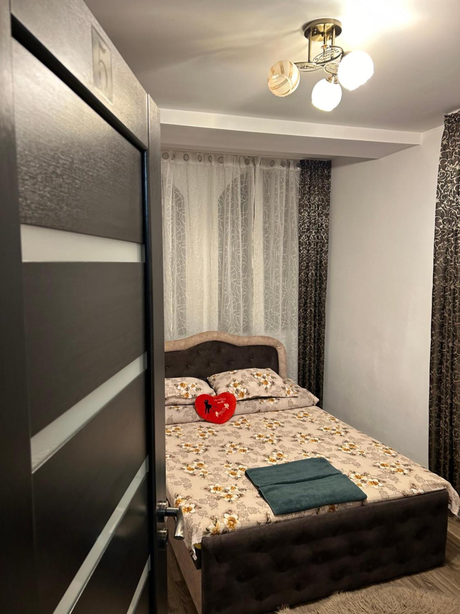 Appartement Casa Raraului à Câmpulung Moldovenesc Extérieur photo