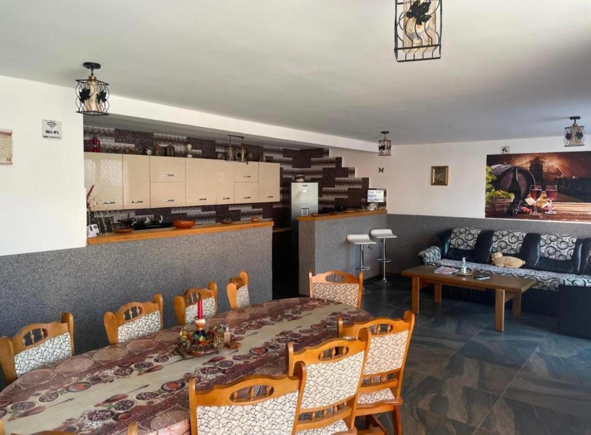 Appartement Casa Raraului à Câmpulung Moldovenesc Extérieur photo